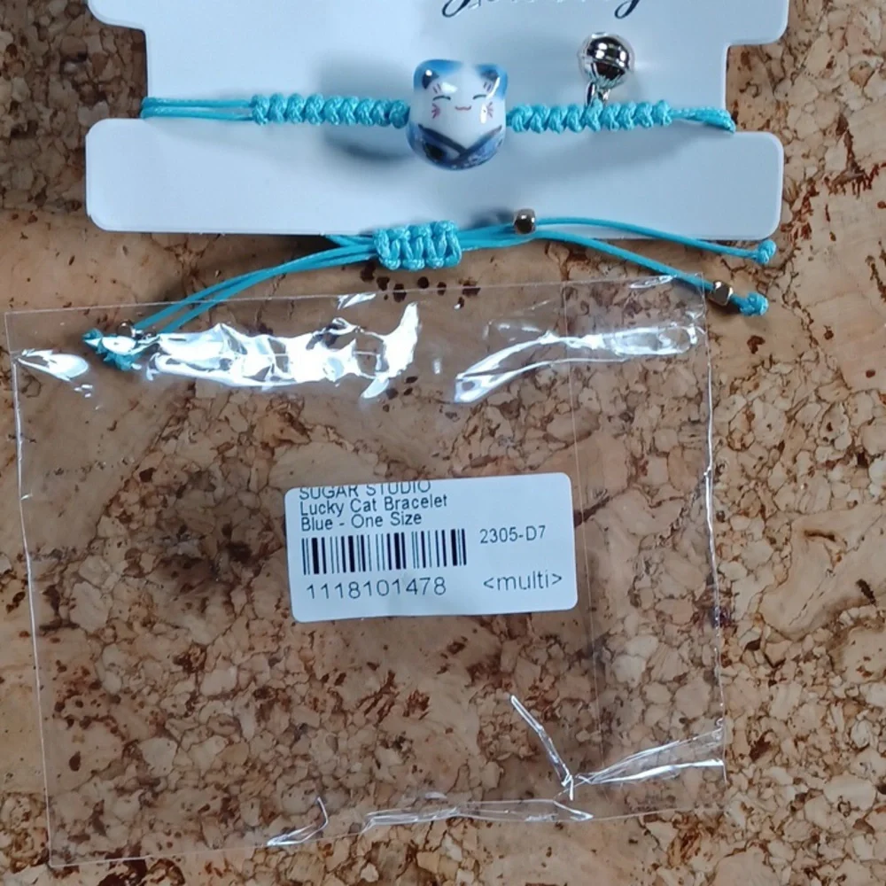 *3 for $20 ITEM* Bracelet: Blue Lucky cat bracelet, one size, NWT